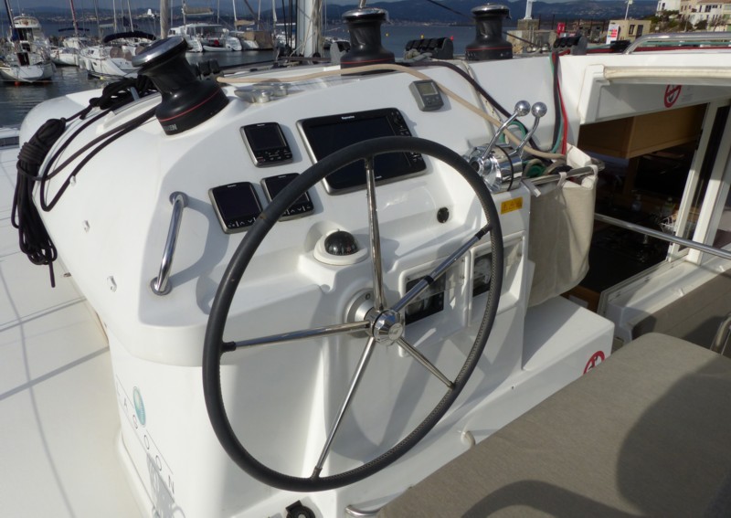Lagoon 400 S 2 -4.jpg